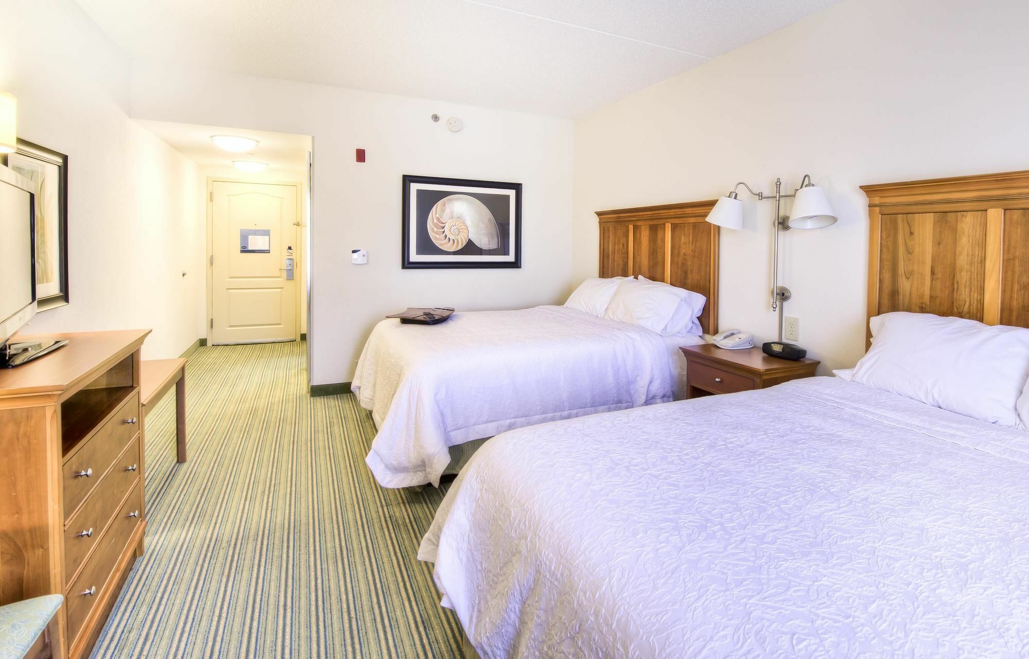 Hampton Inn Wilmington University Area Exteriör bild